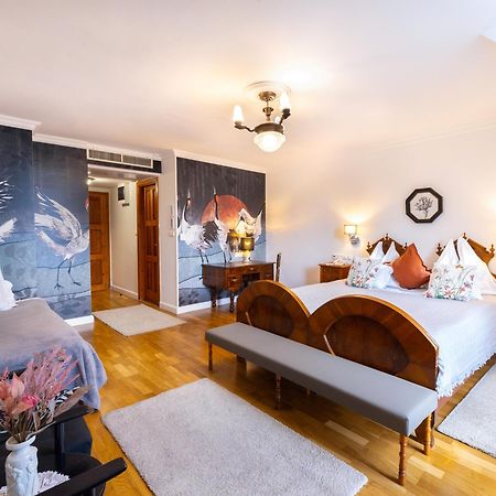 Boutique Hotel Szarcsa Szekesfehervar Ngoại thất bức ảnh